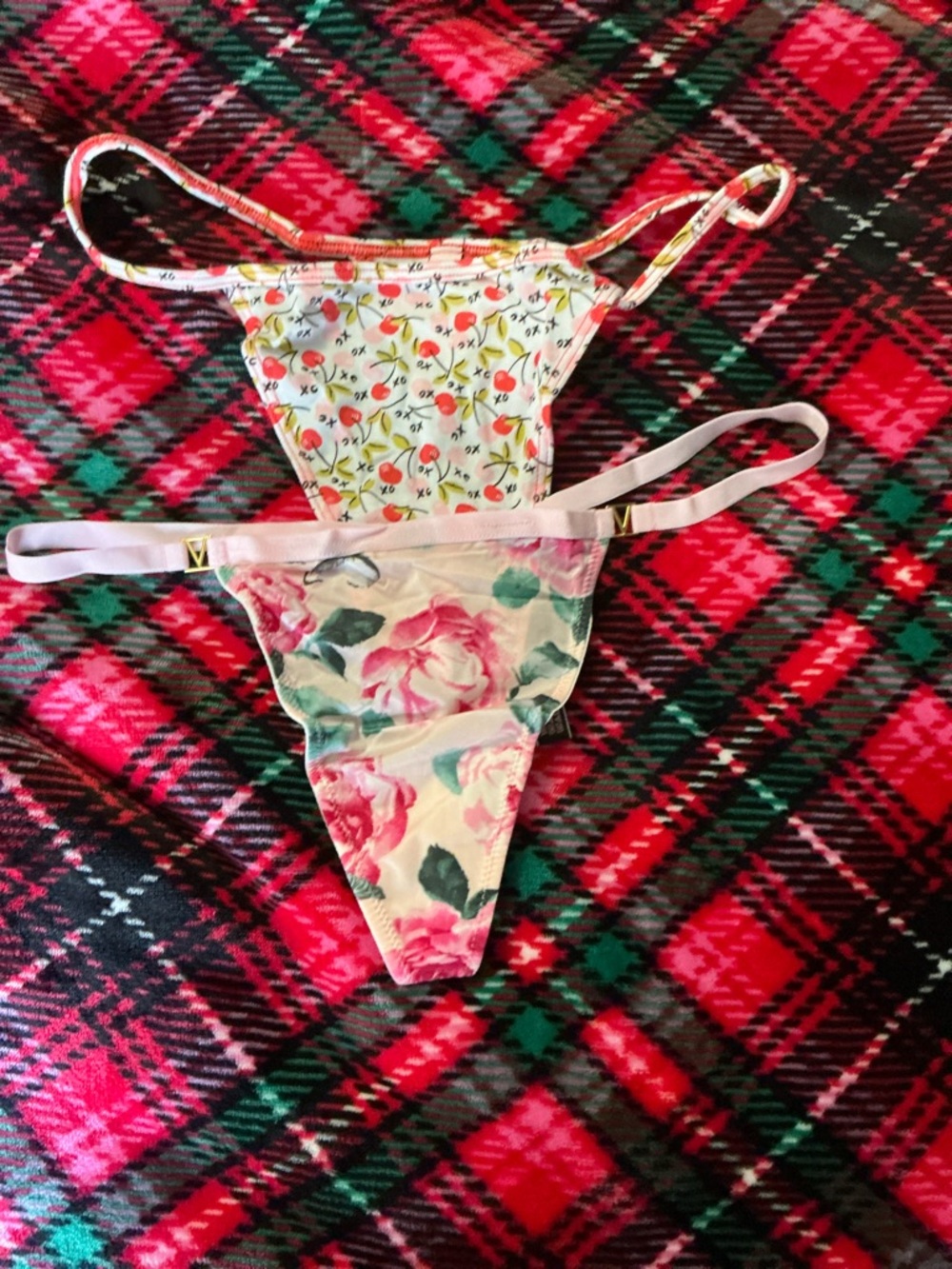Victoria's Secret Floral thong set